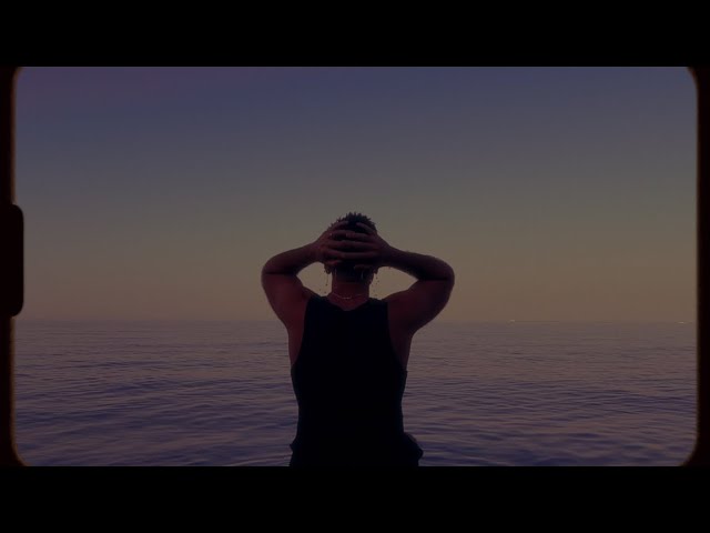 Georgé - It is Summer (Official Music Video)