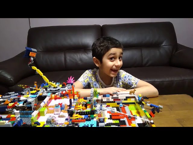 Build a Monster Lego Attack Centre