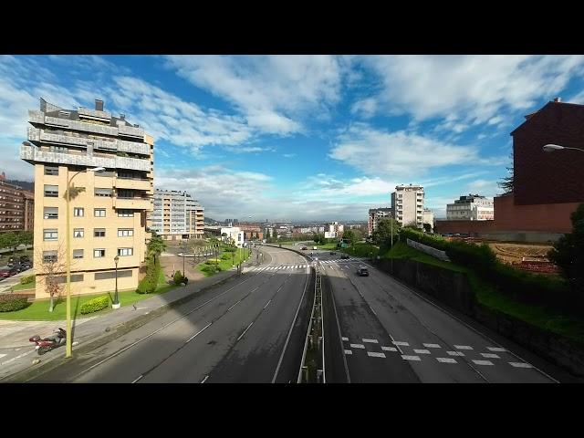 Urban sights in hyperstereo 8K 3D VR180