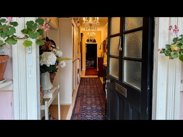 English Georgian Farmhouse Tour Including The Worst Rooms In My House #housetour #oldhouses