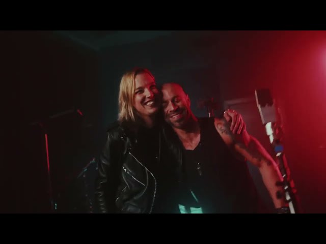 Daughtry - Separate Ways (Worlds Apart) ft. Lzzy Hale (Official Music Video)