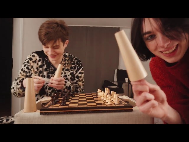 Vlog, chess and Jakub showed his NUDE! All in one video. Just for you!