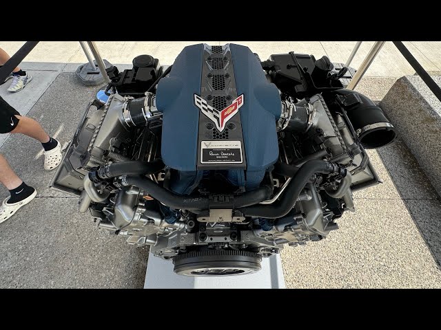 2025 C8 Corvette ZR1 LT7 5.5L Twin Turbo V8 Full Engine walk around!