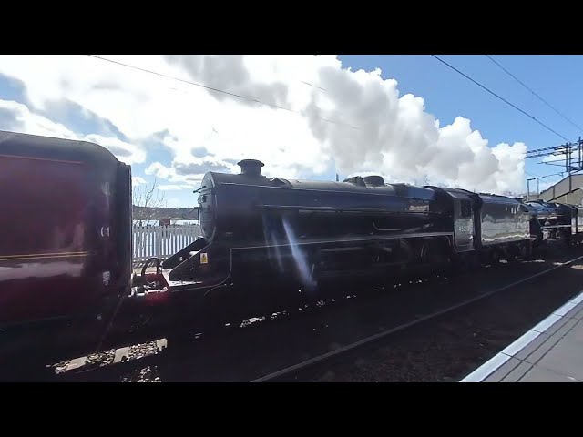 Steam train at Bowling on 2021-04-12 at 1255 in‌ VR180