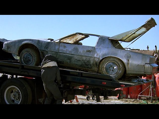 KITT Gets Dirty... | Knight Rider CLIP