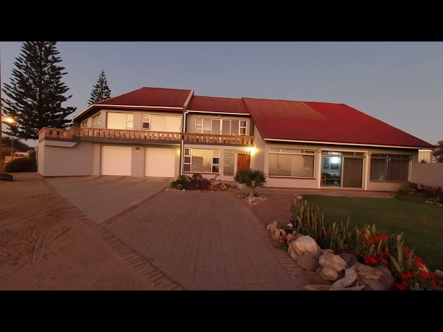 Parent's house at Henties during sunset