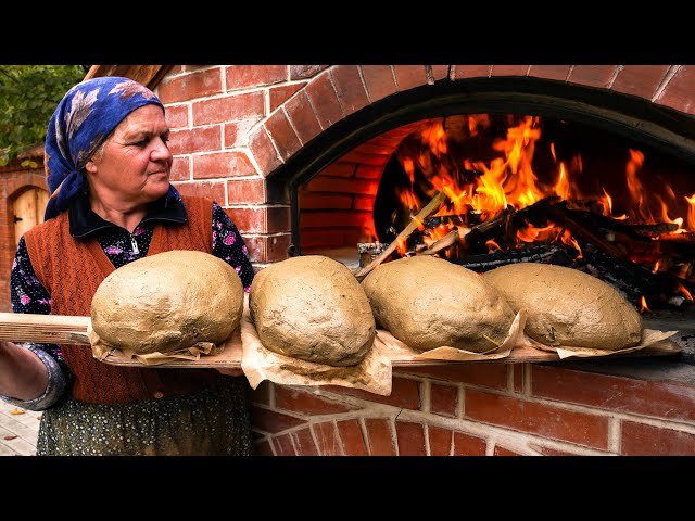 Cooking Duck in the Mud: A Unique Ancient Recipe | 🌿🔥🦆