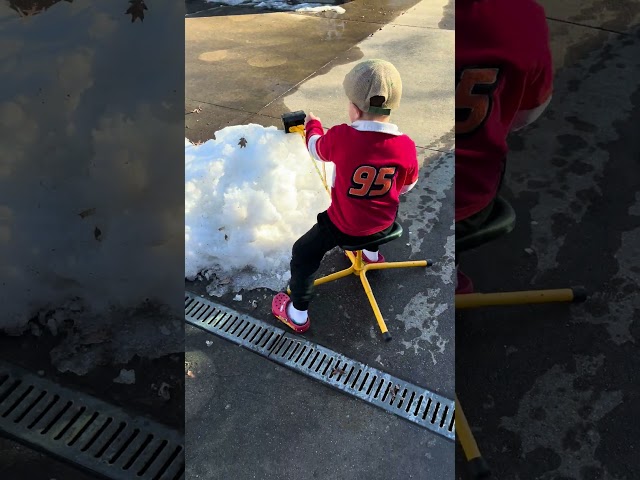 Digging in the ice/snow 🥰 | #2025 #snow #digging #playing #winter #fun #memories