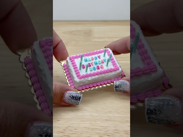 Make a mini Happy Birthday cake with me!! 🎂 #miniversemakeitmini