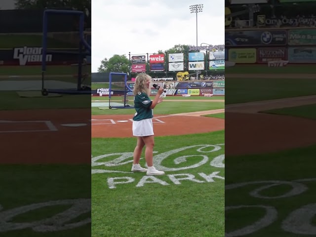 Singing the National Anthem for Devonta Smith!?