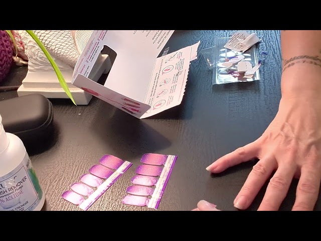 COLOR STREET 100% NAIL POLISH STRIPS - HOW EASY ARE THEY REALLY TO APPLY - REVIEW