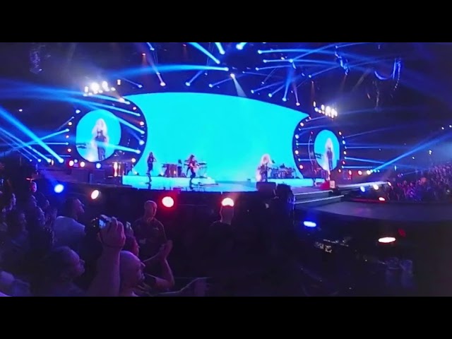 Shakira Waka Waka 360 4K Video El Dorado Tour Live From Antwerp Virtual Reality Front Row