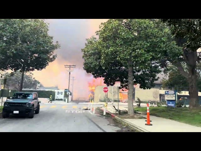 Palisades Fire - Bowdoin from Swarthmore to Via De La Paz