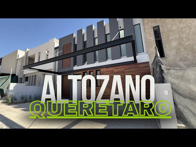 Casa en Altozano de 265 m2 de CONSTRUCCIÓN con 3 HABITACIONES TODAS CON BAÑO COMPLETO. Y área de TV.