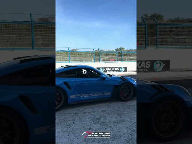 Spotted one of our 992 GT3RS builds finally unleashing its full power on the track 🔥