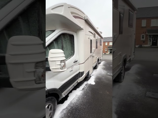 Can you snowfoam a motorhome? 🧽 #cleaningtips #vanlifeuk #motorhomelife #campervanadventures