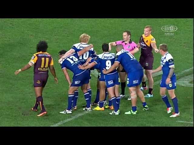 NRL 2013 Sam Thaiday packing scrum with Canterbury-Bankstown Bulldogs Round 26