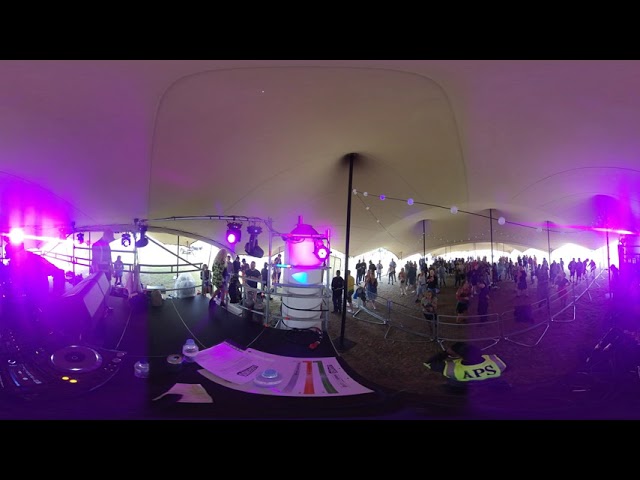 360 VR Video Legends in the park Pa's Moneypennys tent