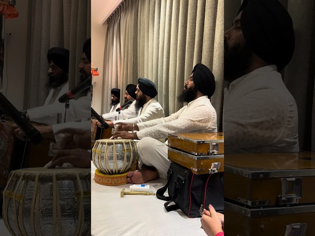 Shabad Gurbani Kirtan (Gurbani is sound which comes directly from supreme ) @raajdawra