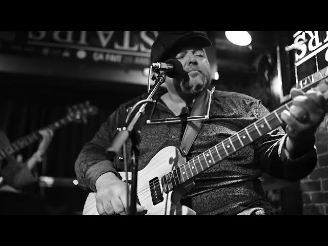 Kevin Burt doing a tribute to Dickie Betts, Midnight Rider at Upstairs Jazz Club, Montreal