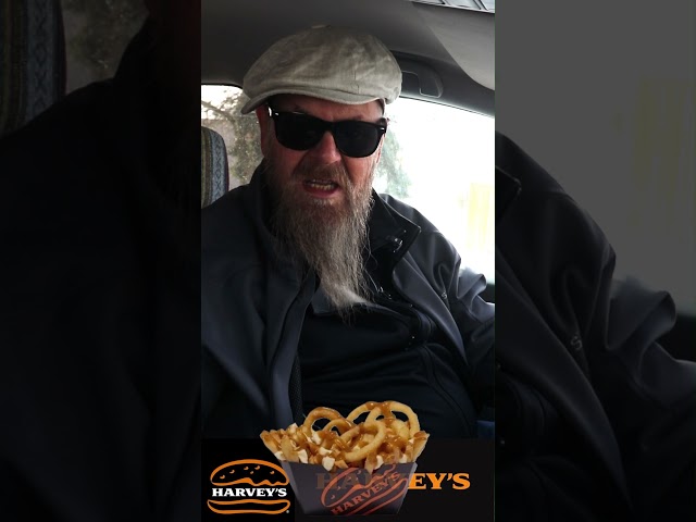 Harvey New Frings Poutine #harveys #honestfoodreviews #poutine