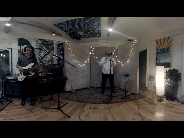 360 Video - Can't Feel My Face (Captain Atlantic) - USE YOUR CURSOR TO SCROLL AROUND THE ROOM