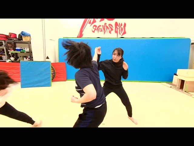 3DVR action①　Actress Ako‘ｓ Fight！