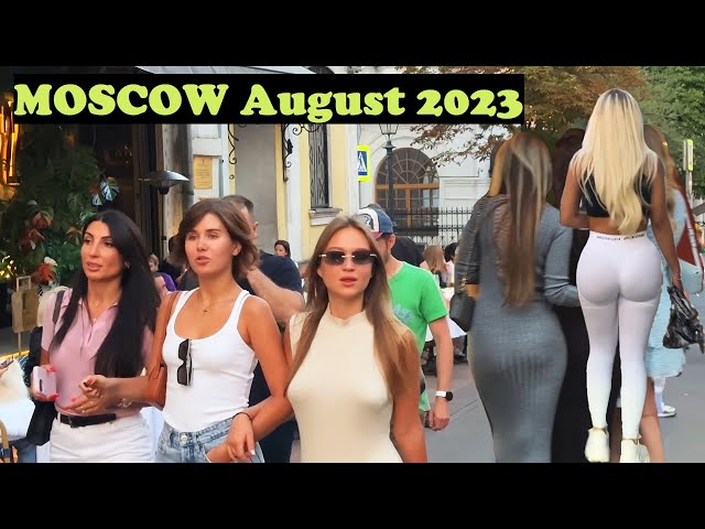 Beautiful Russian Girls walking in Moscow (August 2023)