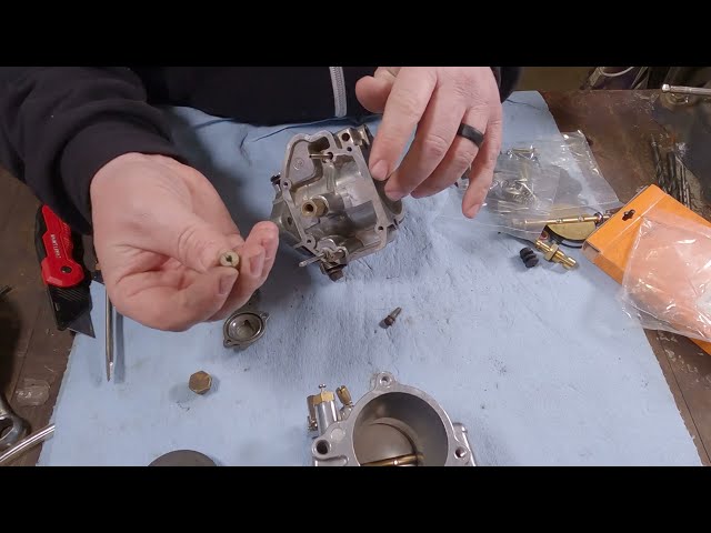 Detailed Rebuild of the S&S Super E & G Carburetor.