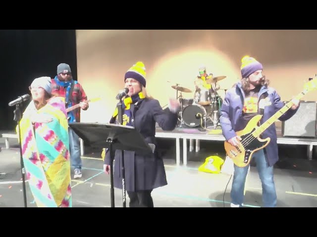 O'Fallon teacher band releases fun song announcing snow day