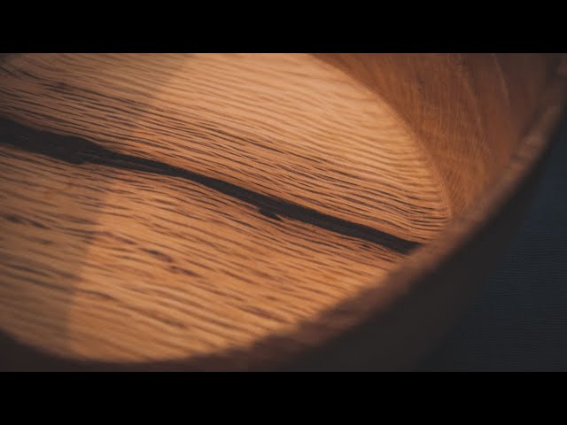 Wood turning a Live edge bowl | Oak