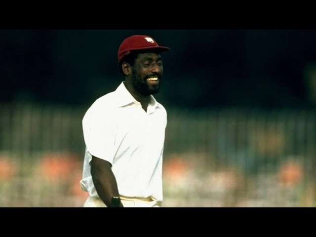 THE MAN SIR VIVIAN RICHARDS !!! No helmet, just a cap