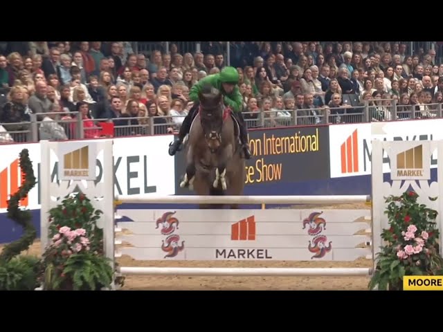 Ryan Moore and AP McCoy showjumping at the London Horse Show!