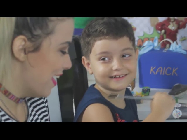 TROLANDO MEU FILHO COM MATERIAL ESCOLAR COMESTIVEL | Kathy Castricini