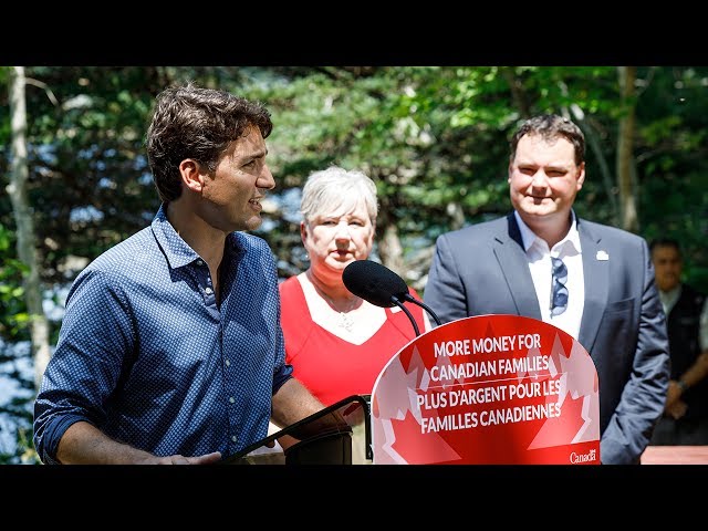 Prime Minister Trudeau highlights the Canada Child Benefit in Shelburne, Nova Scotia