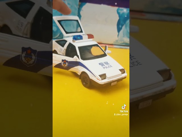 Toyota AE86 Sprinter Trueno  Police - INITIAL D - 1:32