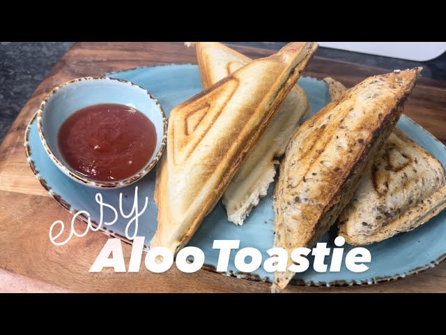 Speedy Aloo Toastie: Easy Recipe for a Crispy Potato Sandwich!