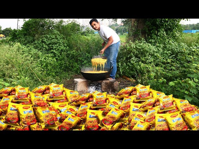 MAGGI !!! Maggi Noodles Recipe // Maggi Masala Noodles recipe by Street Kitchen