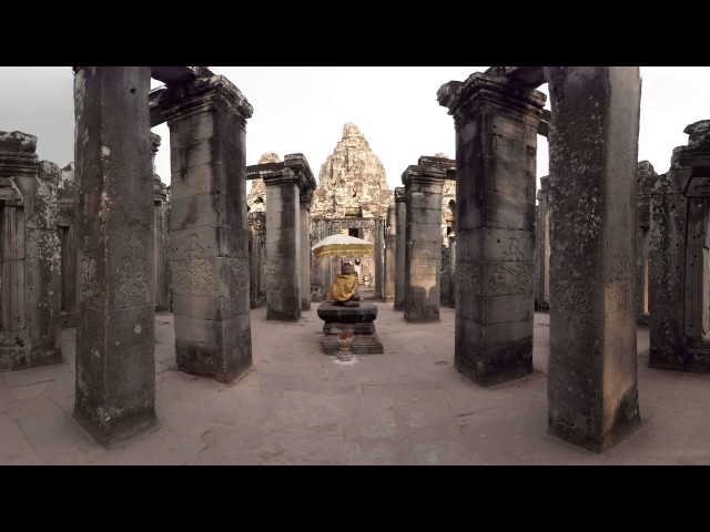 360 video: Buddha Statue at Bayon, Siem Reap, Cambodia