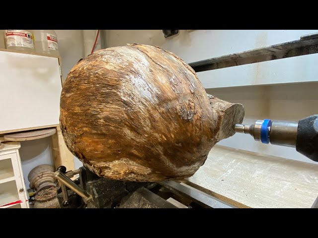 Woodturning - Don't try this at home i'm a pro ...