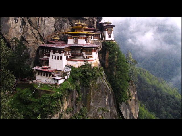 Tibetan Singing Bowls with Rainfall Sounds - Short Meditation Session