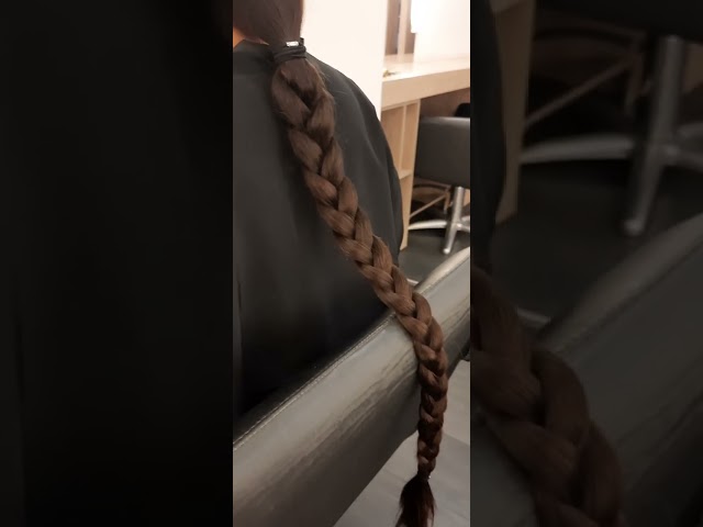 Women gets her beautiful long hair cut off in one big braid 💇🏻‍♀️ #haircut