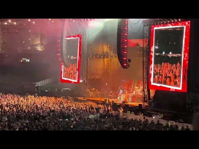 Green Day - Bass Solo - Nationals Park Washington DC 07/29/2024