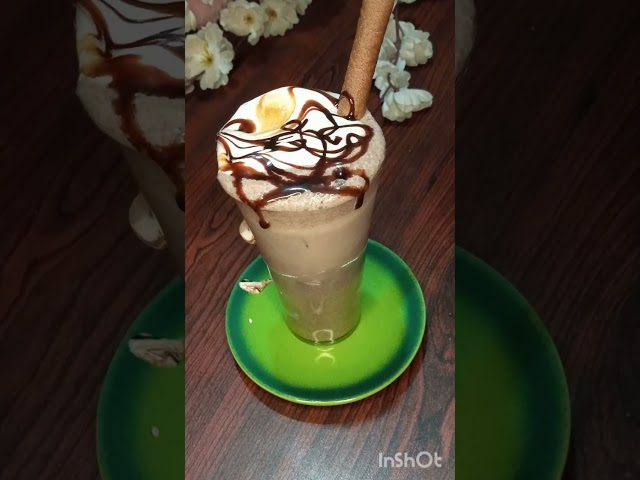 Tasty and quick chocolate, ice-cream and cake milk shake. 🍦🍹🍧🥤🍫🍨.