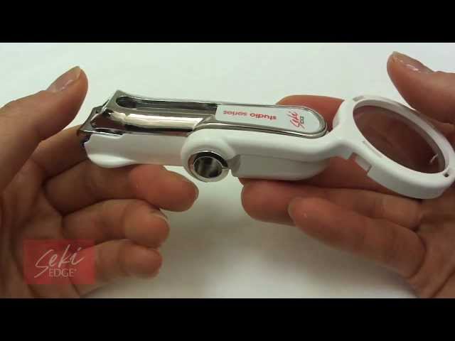 Designed with Safety in Mind, this Toenail Clipper Helps You See Up Close while Cutting