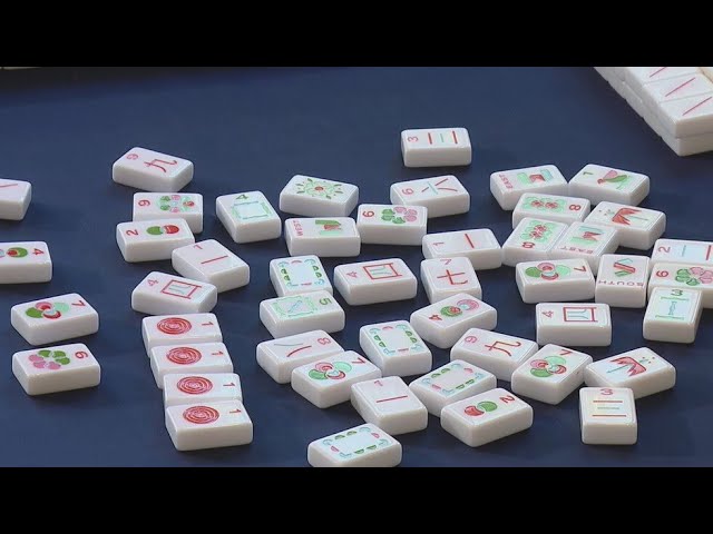 Learn how to play Mahjong