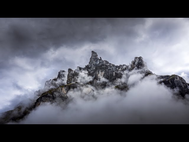 THE CLOUD HUNTER - First flight INTO CLOUDS with my FPV DRONE !