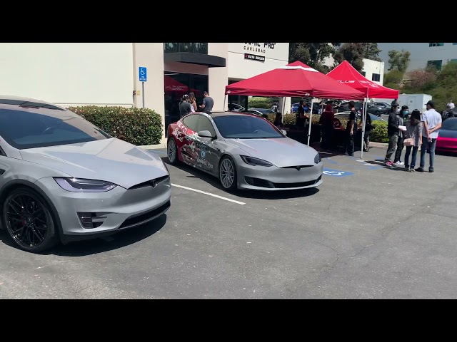 Damn that’s allot of Tesla’s!