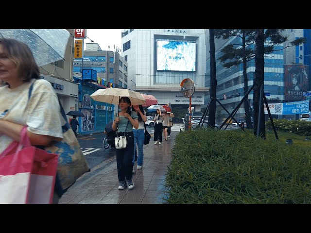 [4K] heavy rain vibe in Hongdae Seoul Korea