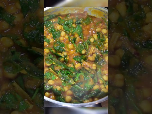 Chickpeas &Spinach Masala Shorts #shorts #shortvideo  #dinnerideas #chickpeascurry #chickpeasmasala